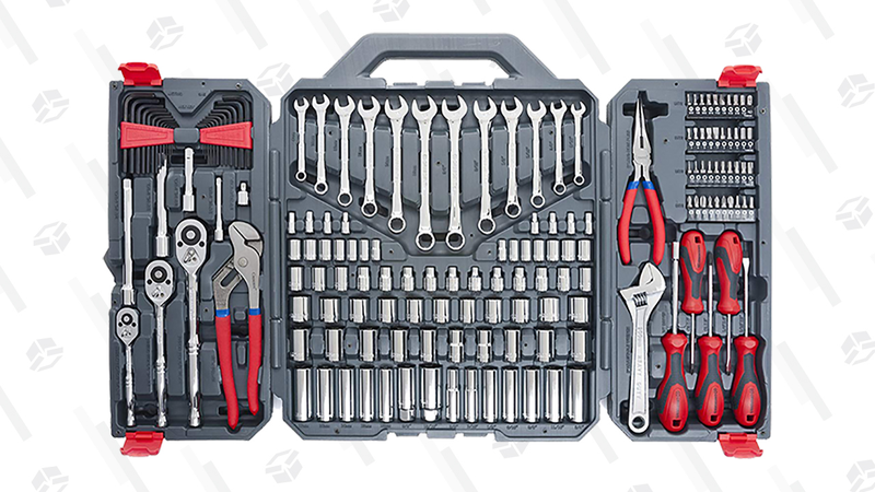 Caja de herramientas Crescent Mechanics | $78 | AmazonGráfico: Chelsea Stone